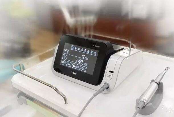 COXO® C-SAILOR PRO 歯科用インプラントシステム｜タッチ画面・80Ncm高トルク・滅菌可能モーター